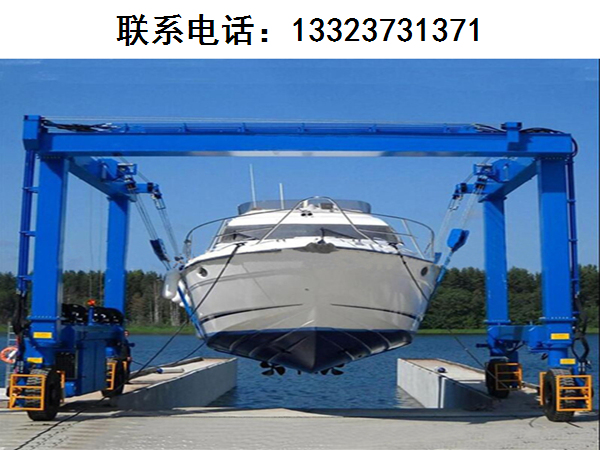游艇搬运机的提升机构